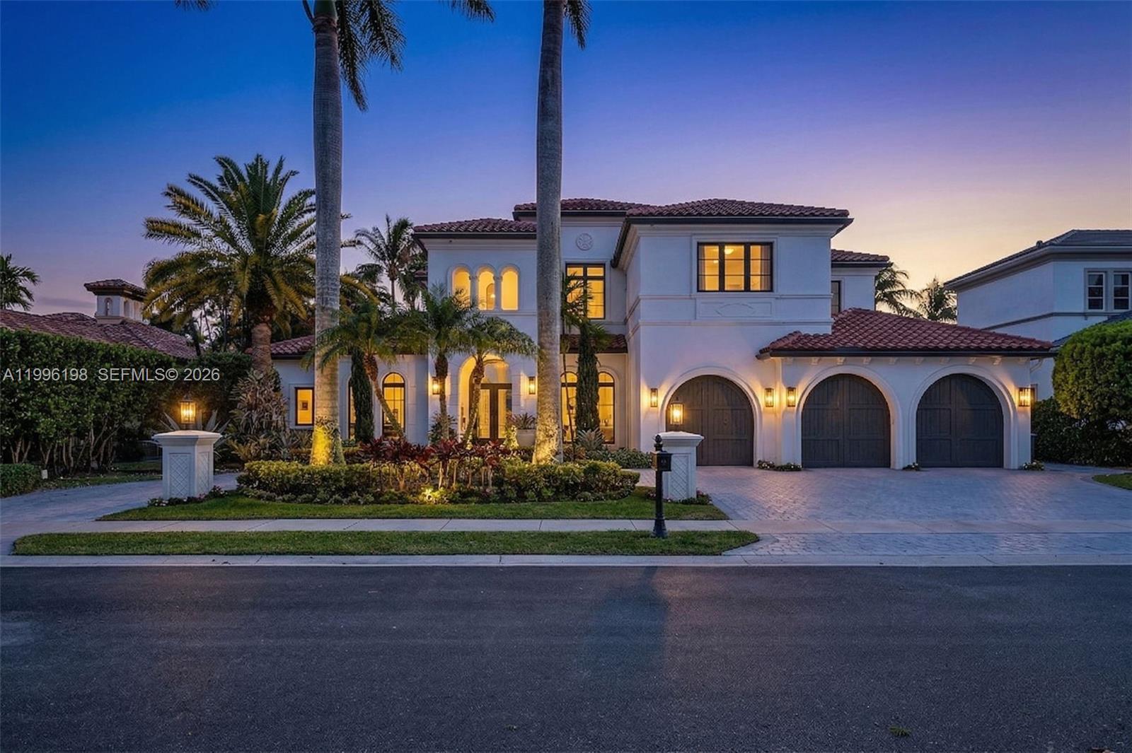 678 Hermitage Cir, Palm Beach Gardens FL 33410
