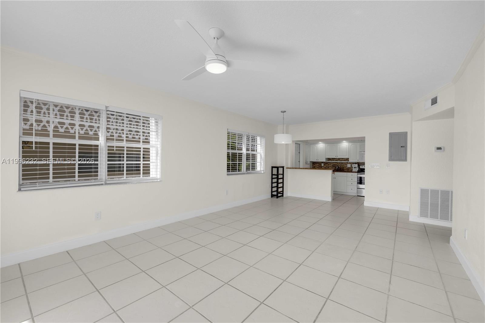 462 Golden Isles Dr # 210, Hallandale Beach FL 33009 photo 4