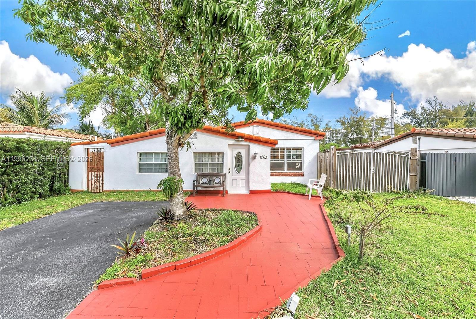 1263 NE 182nd St, North Miami Beach FL 33162