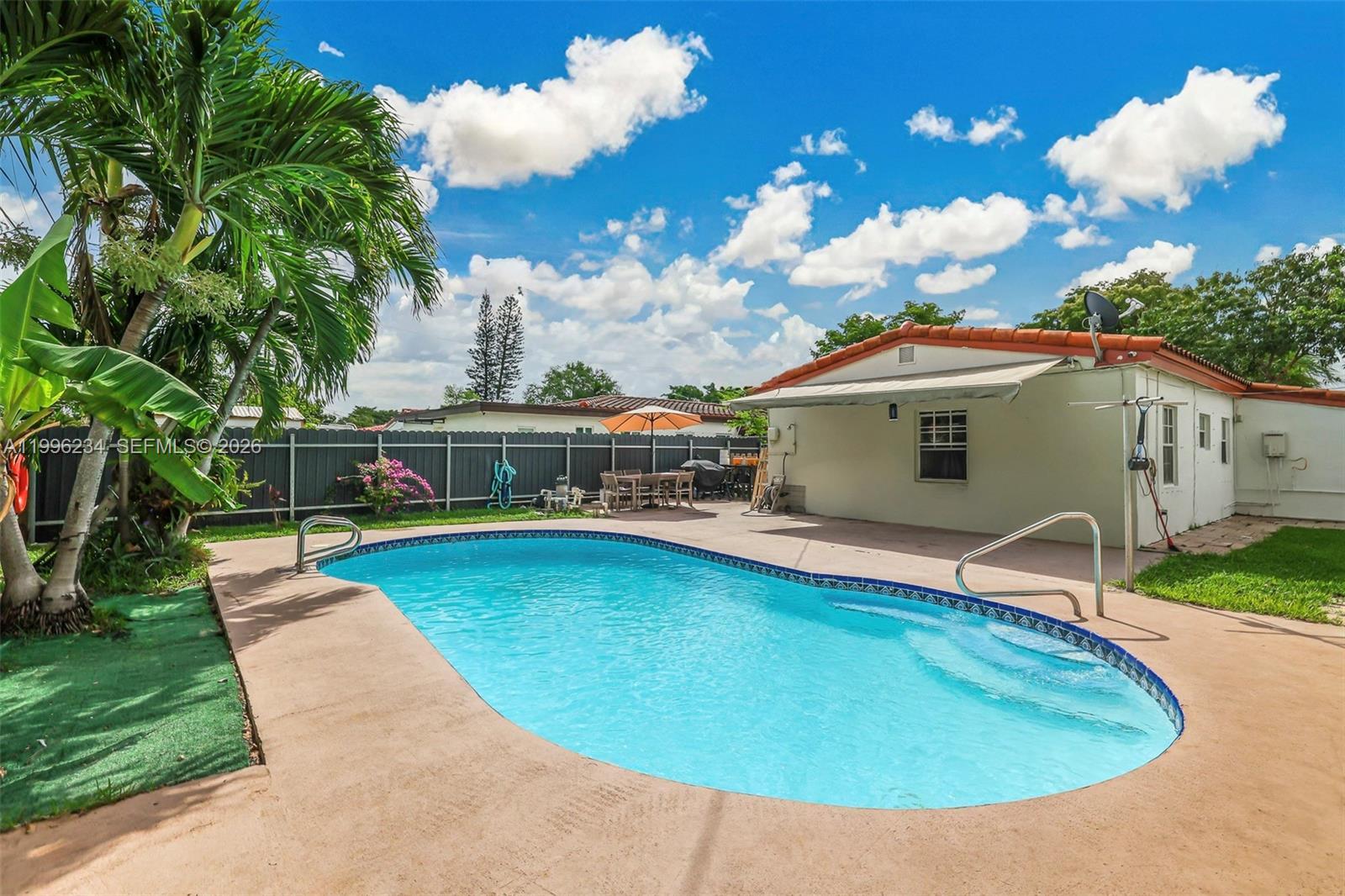 1263 NE 182nd St, North Miami Beach FL 33162 photo 4