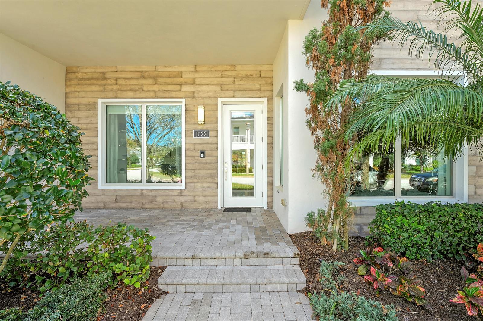 1022 Faulkner Terrace, Palm Beach Gardens FL 33418 photo 2