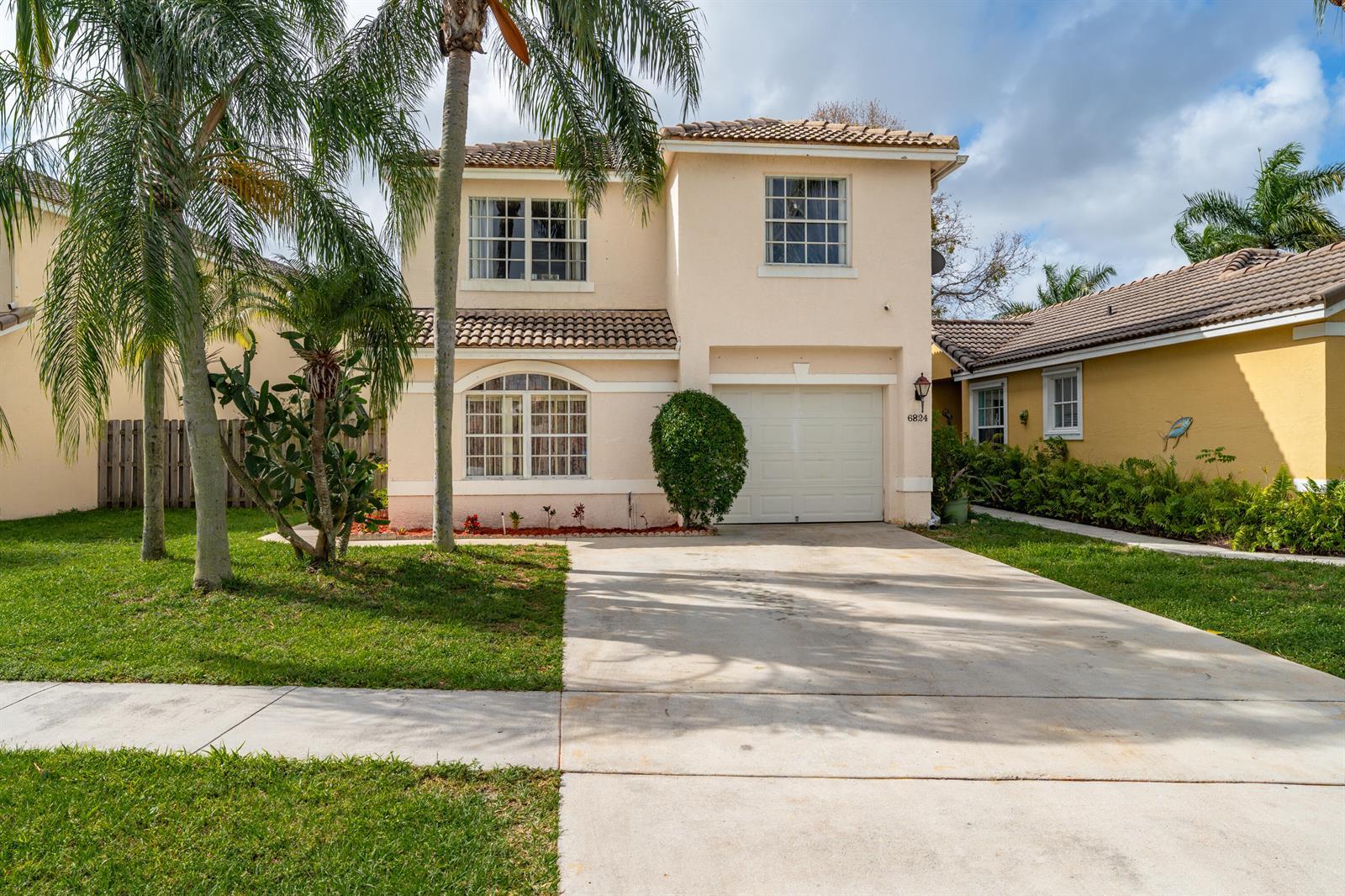 6824 Long Key Street, Lake Worth FL 33467 photo 3