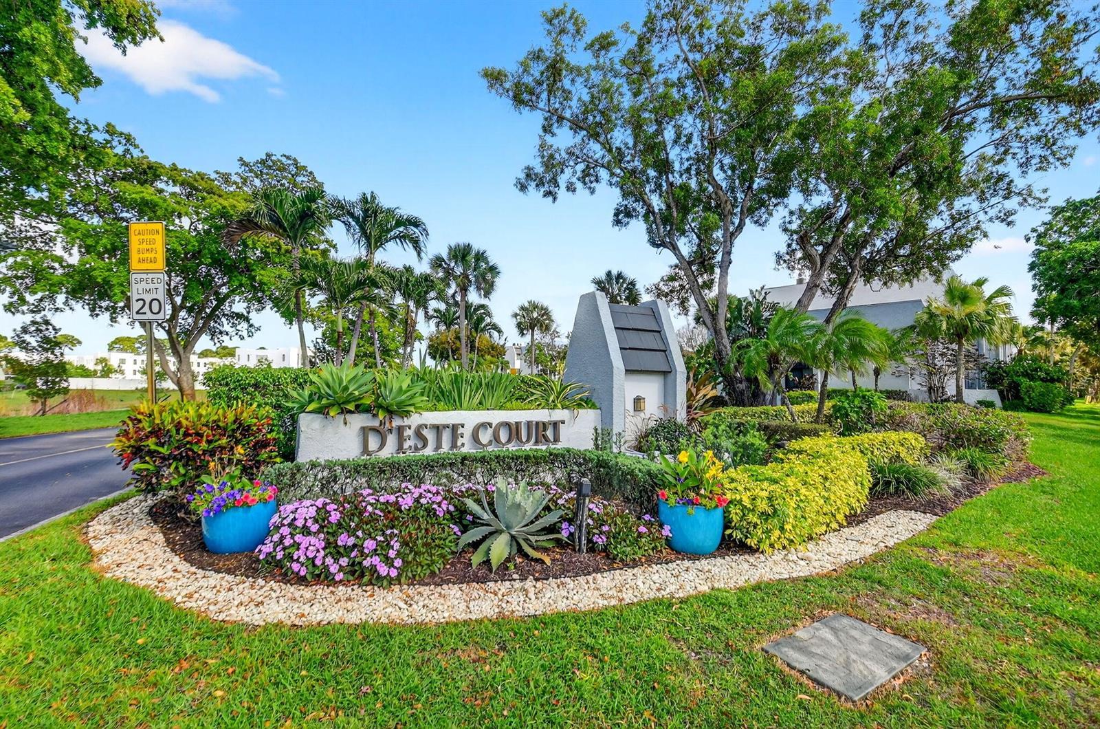 4290 Deste Court # 303, Lake Worth FL 33467