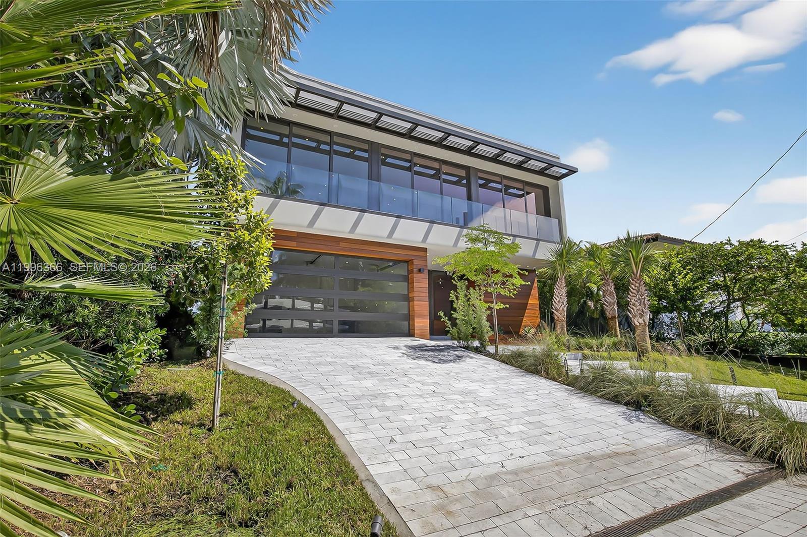 620 Solar Isle Dr, Fort Lauderdale FL 33301 photo 2