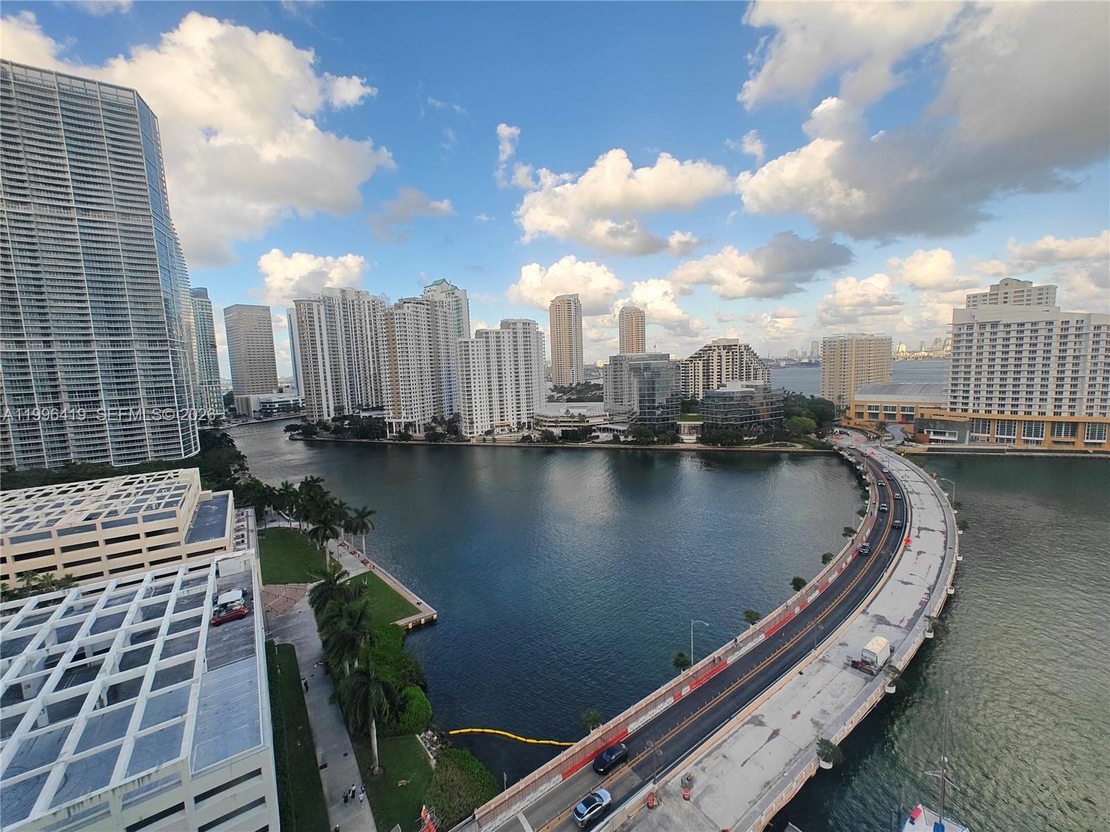 801 Brickell Bay Dr # 1961, Miami FL 33131 photo 5