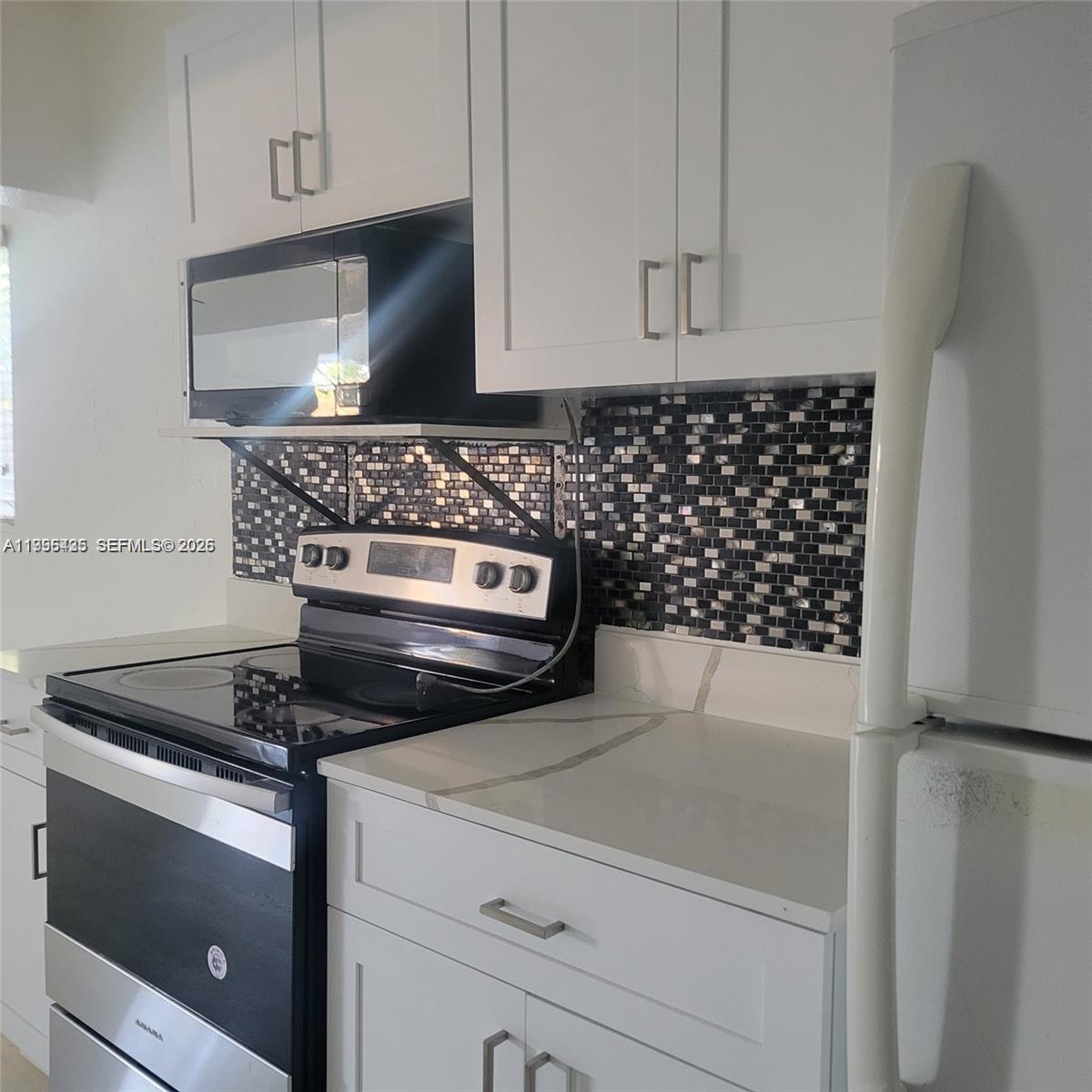 715 SW 6th St, Dania Beach FL 33004 photo 4