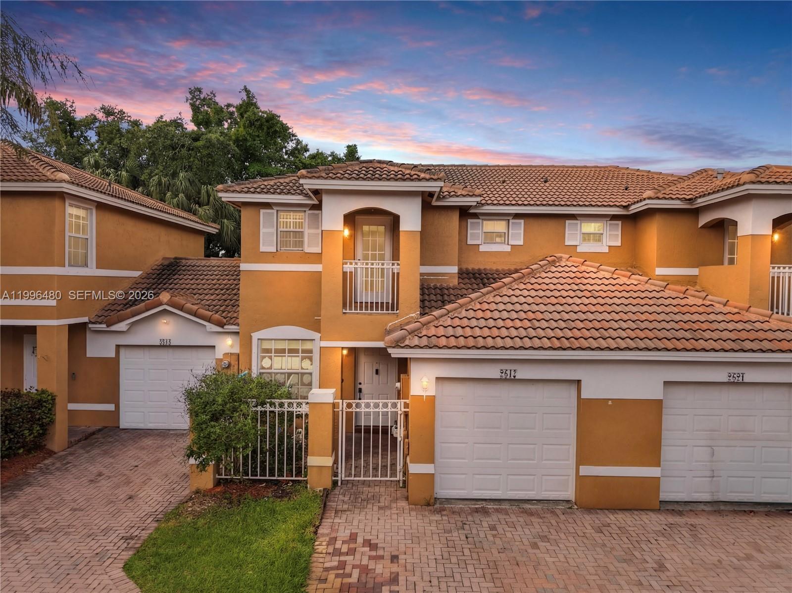 2817 NW 99th Ter, Sunrise FL 33322