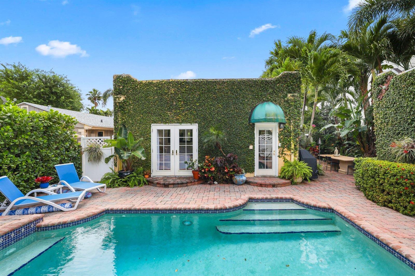 605 Sunset Road, West Palm Beach FL 33401