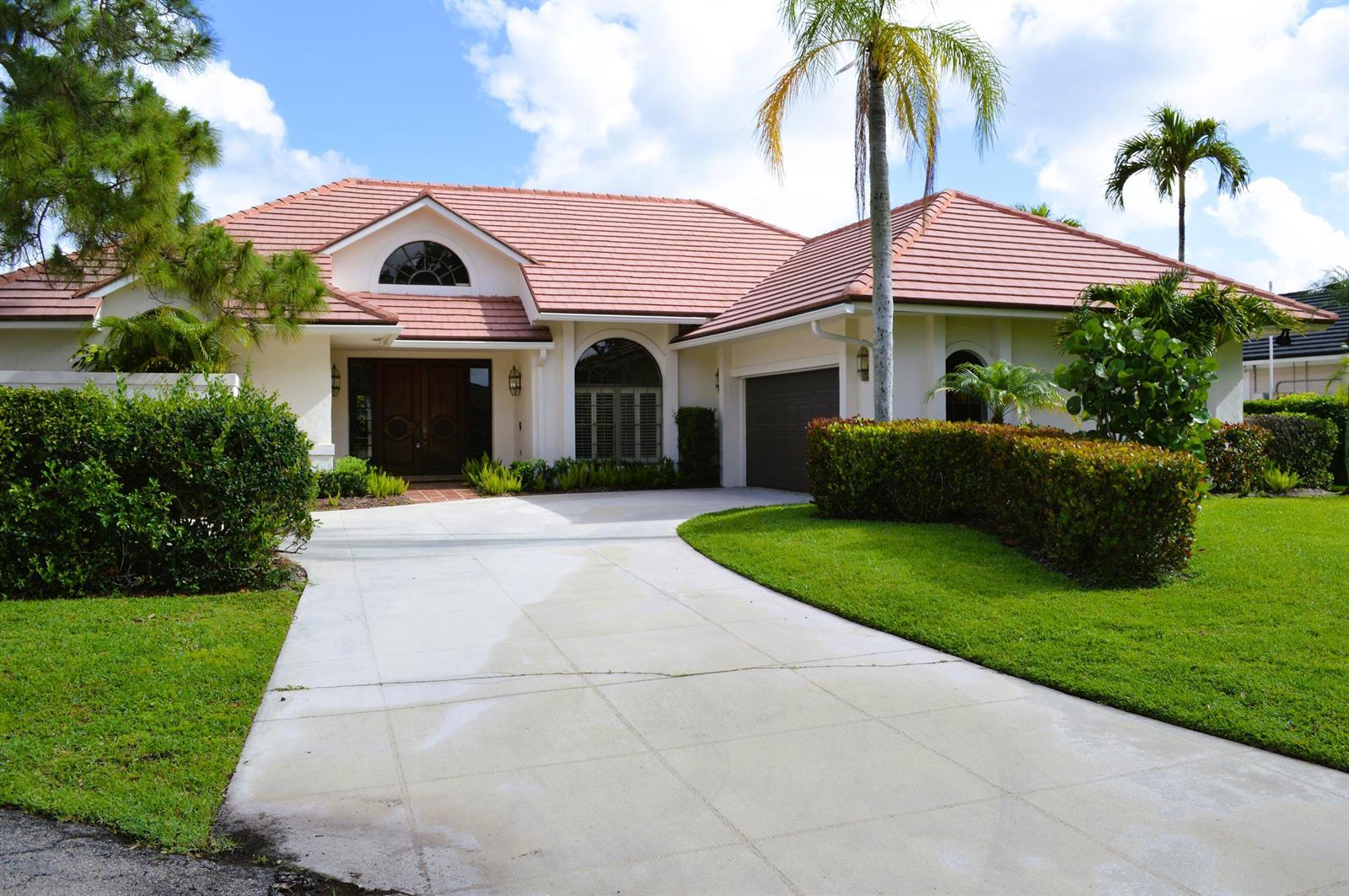 4 Lochwick Road, Palm Beach Gardens FL 33418 photo 2