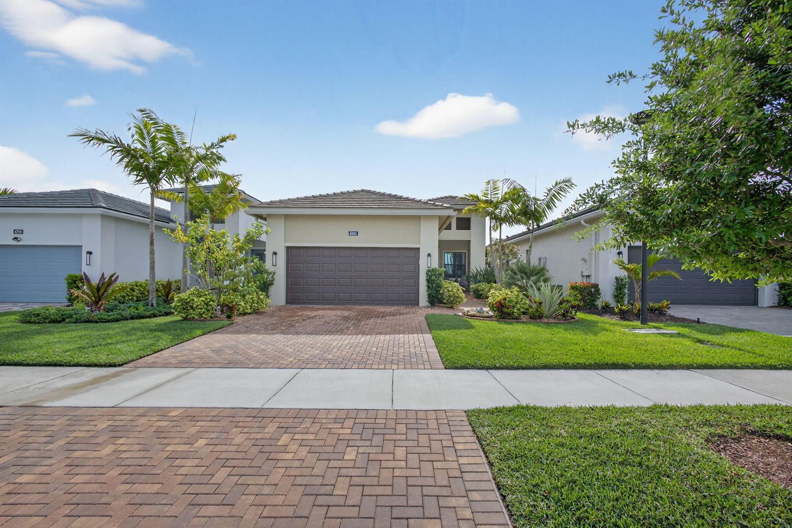 4805 Saint Armands Way, Westlake FL 33470 photo 2