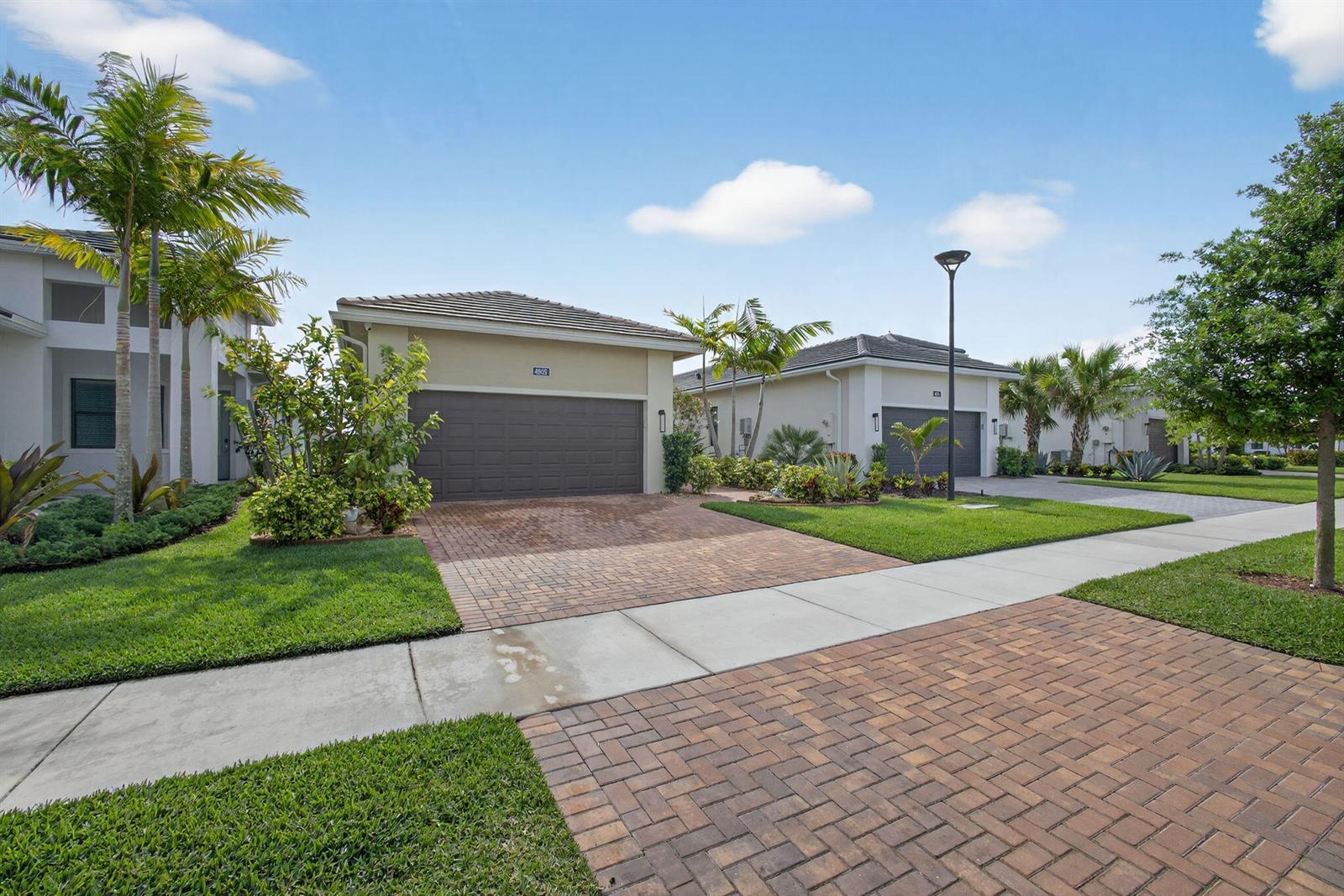 4805 Saint Armands Way, Westlake FL 33470