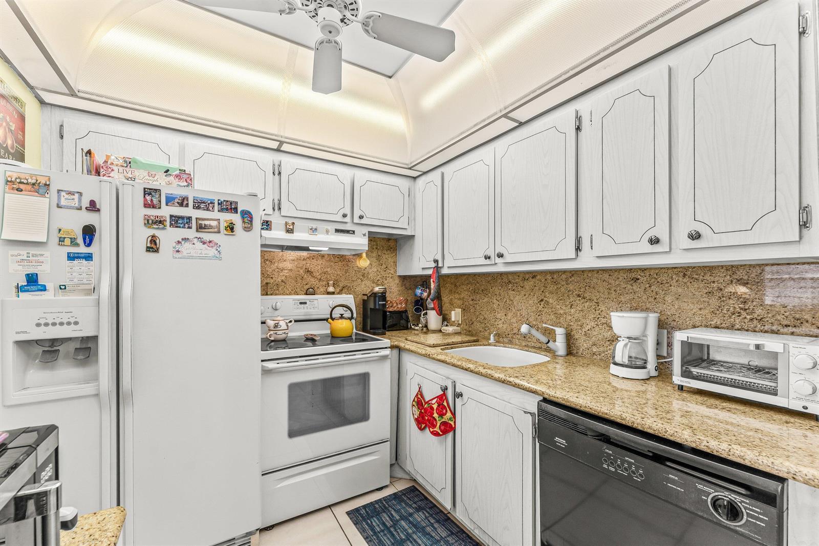 629 Fanshaw O, Boca Raton FL 33434 photo 5