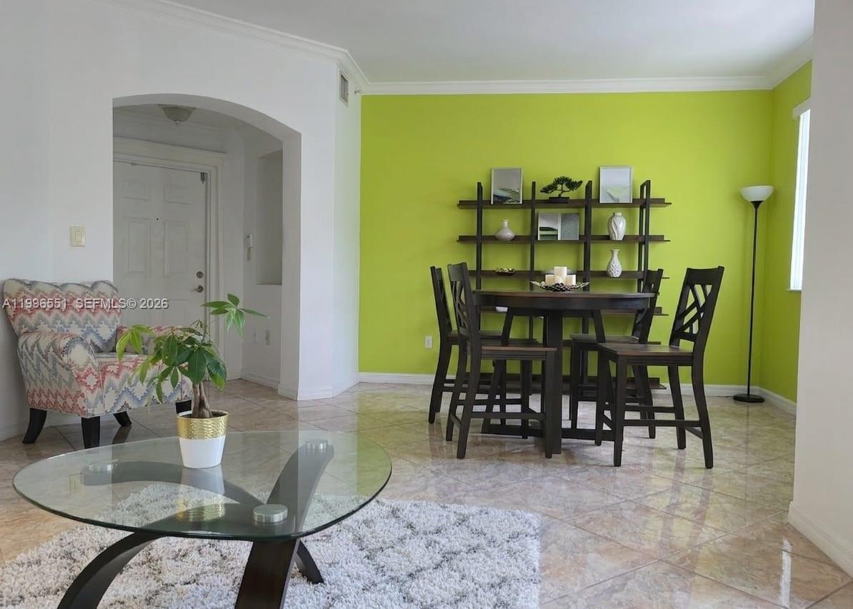 8956 W Flagler St # 206, Miami FL 33174 photo 4