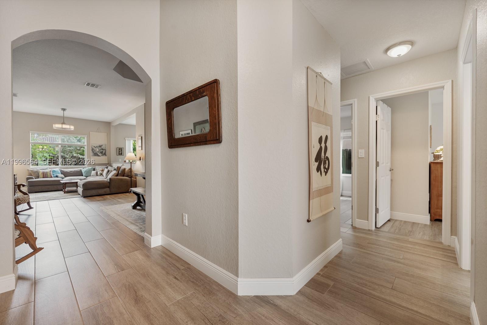 9473 SW 227th Ter, Cutler Bay FL 33190 photo 2