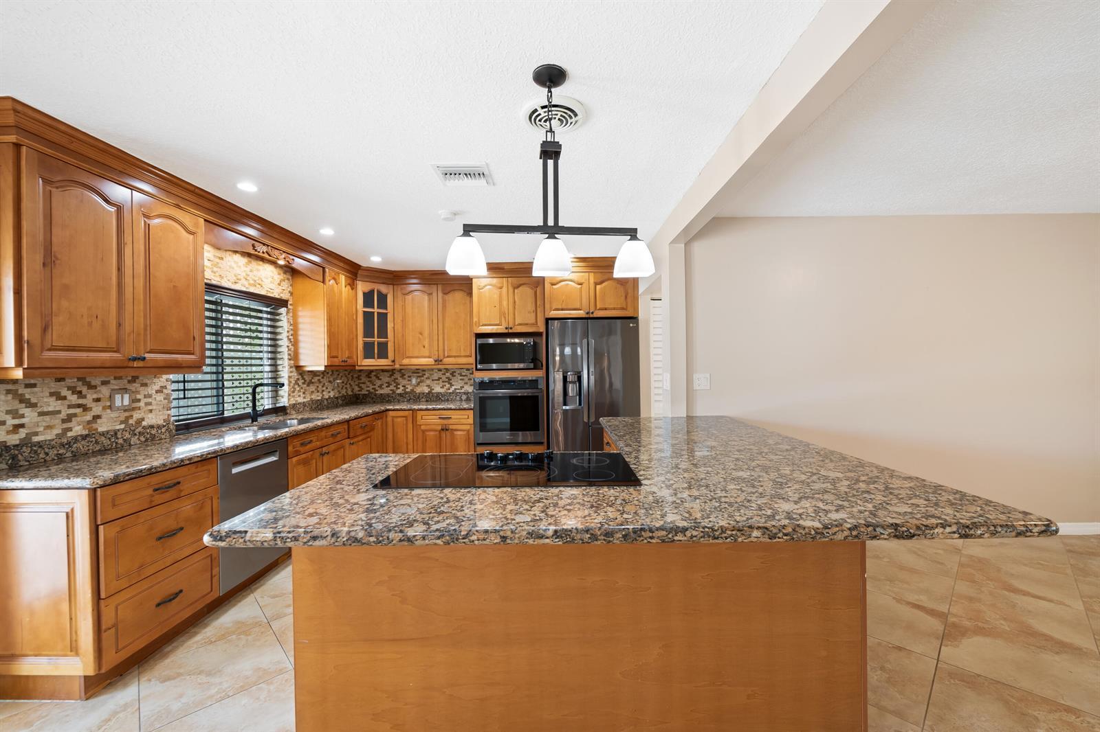 8478 NW 14th Court, Coral Springs FL 33071 photo 2