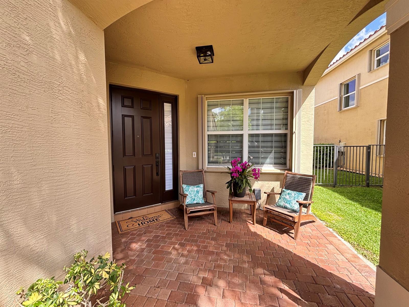 8219 Calabria Lakes Drive, Boynton Beach FL 33473 photo 4