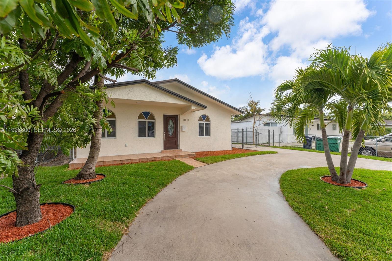 11611 SW 184th St, Miami FL 33157 photo 2