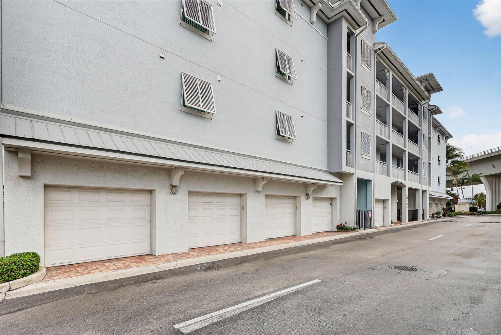 675 NW Flagler Avenue Unit 202, Stuart FL 34994 photo 2