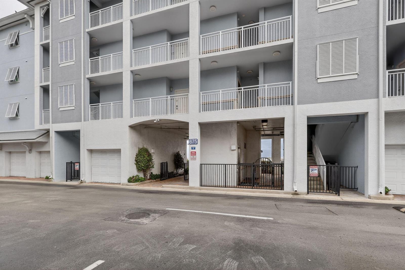675 NW Flagler Avenue Unit 202, Stuart FL 34994 photo 3