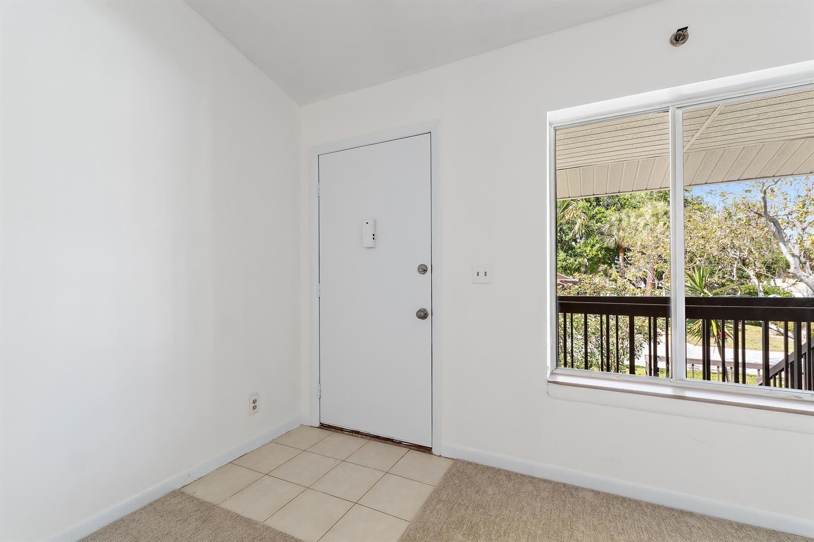 6536 Chasewood Drive # H, Jupiter FL 33458 photo 4