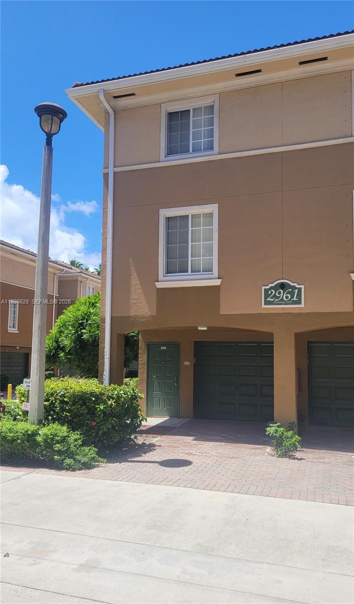 2961 NE 185th St # 1607, Aventura FL 33180 photo 2