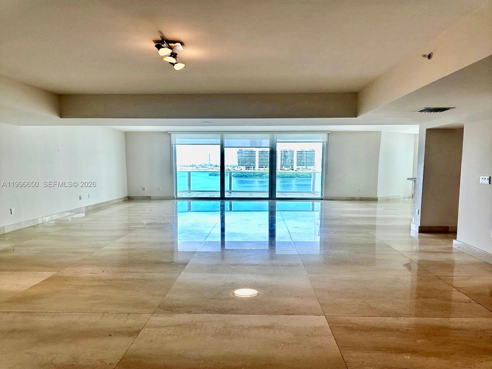 3301 NE 183rd St # 809, Aventura FL 33160