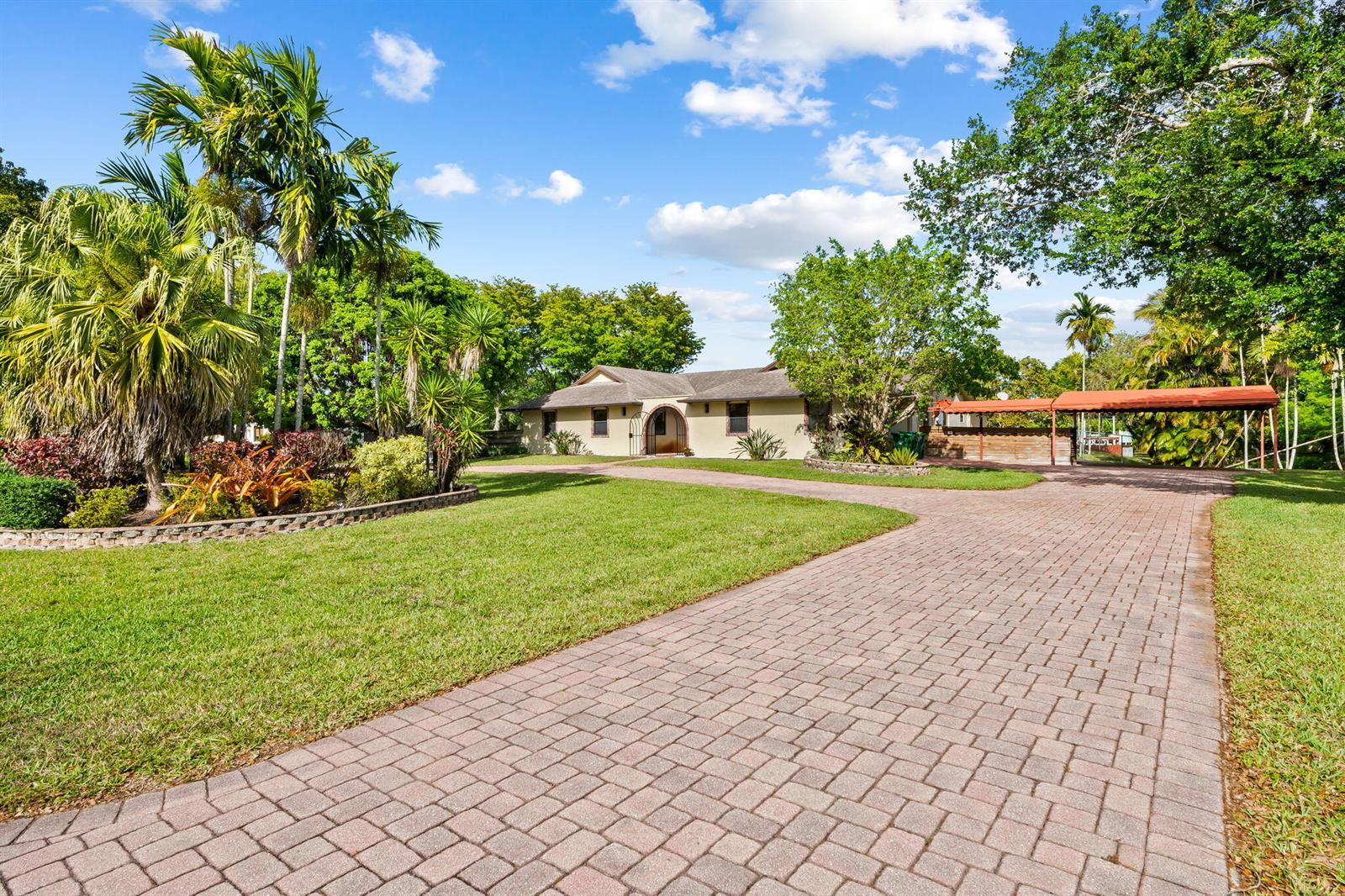 5500 SW 111th Terrace, Davie FL 33328 photo 2