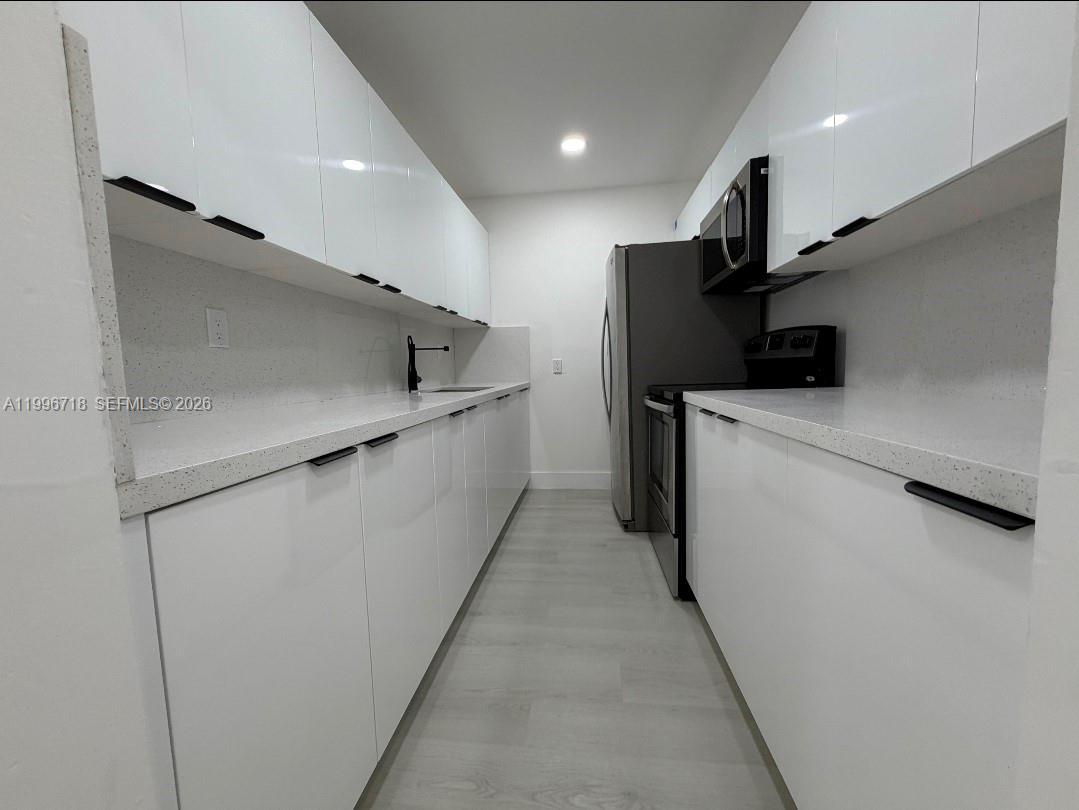 300 W 74th Pl # 217, Hialeah FL 33014 photo 5