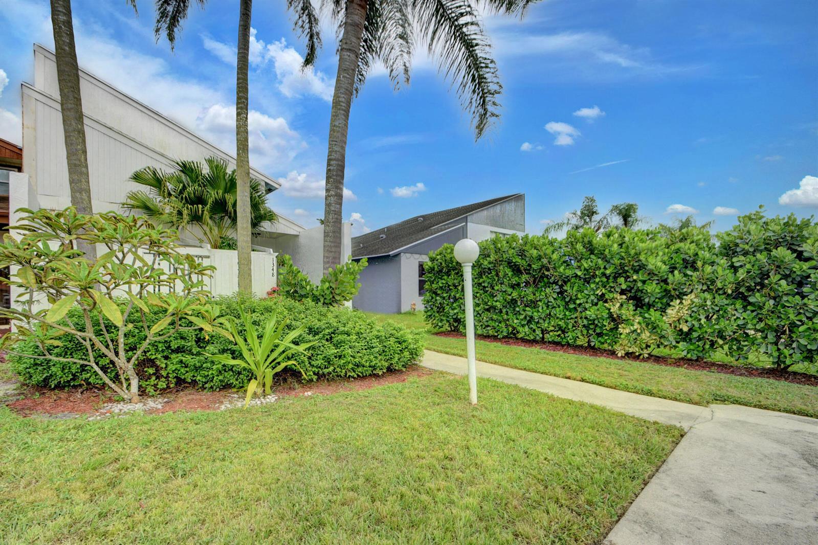 1348 The 12th Fairway, Wellington FL 33414 photo 2