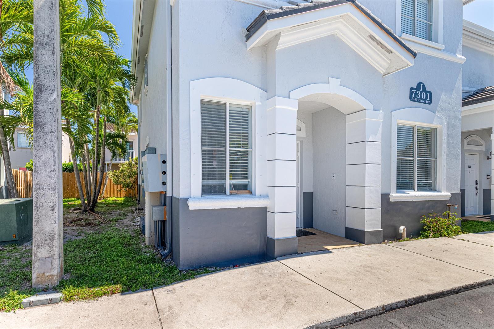 7301 NW 174th Terrace # 100, Hialeah FL 33015 photo 2