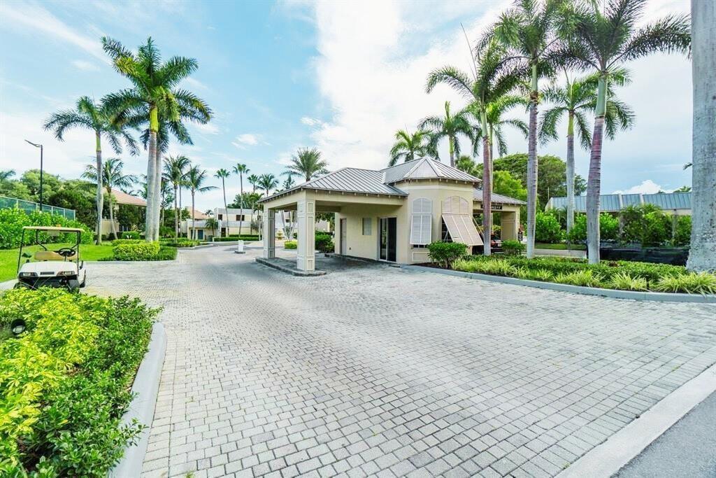 9 Royal Palm Way # 2010, Boca Raton FL 33432