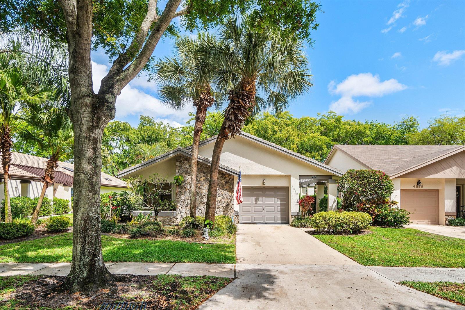 4820 Boxwood Circle, Boynton Beach FL 33436