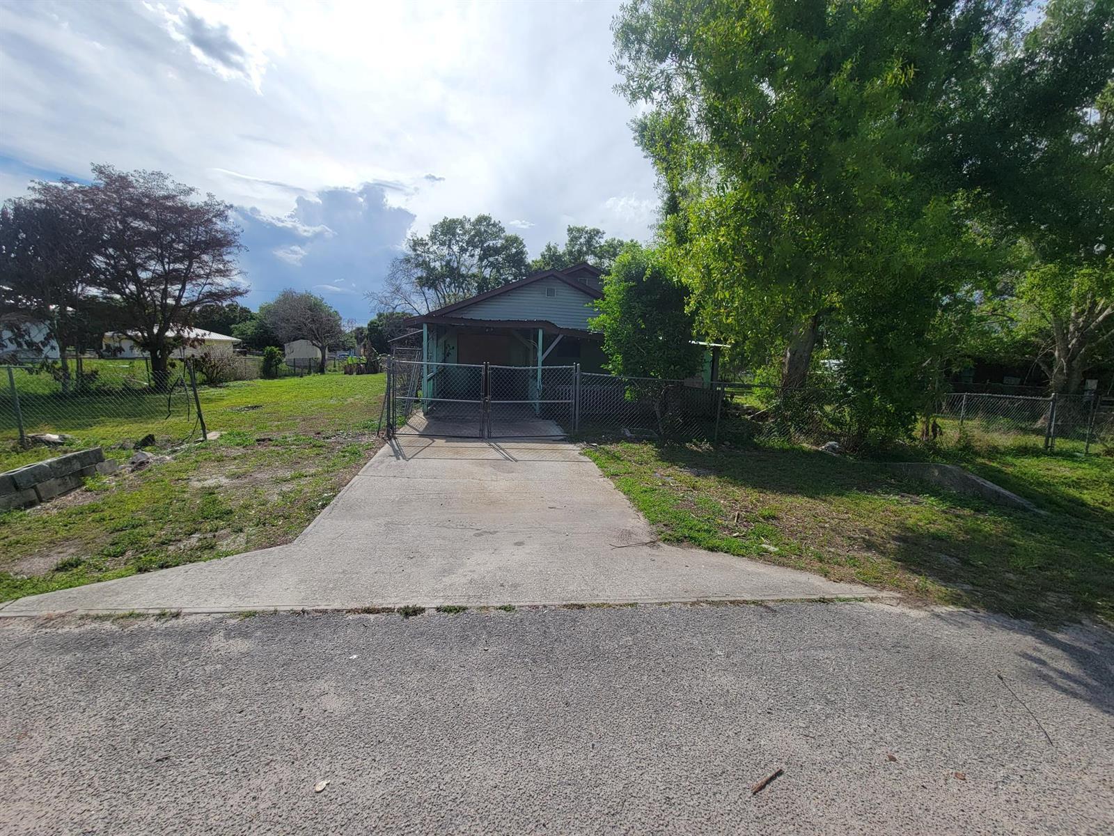 3311 NW 24th Avenue, Okeechobee FL 34972