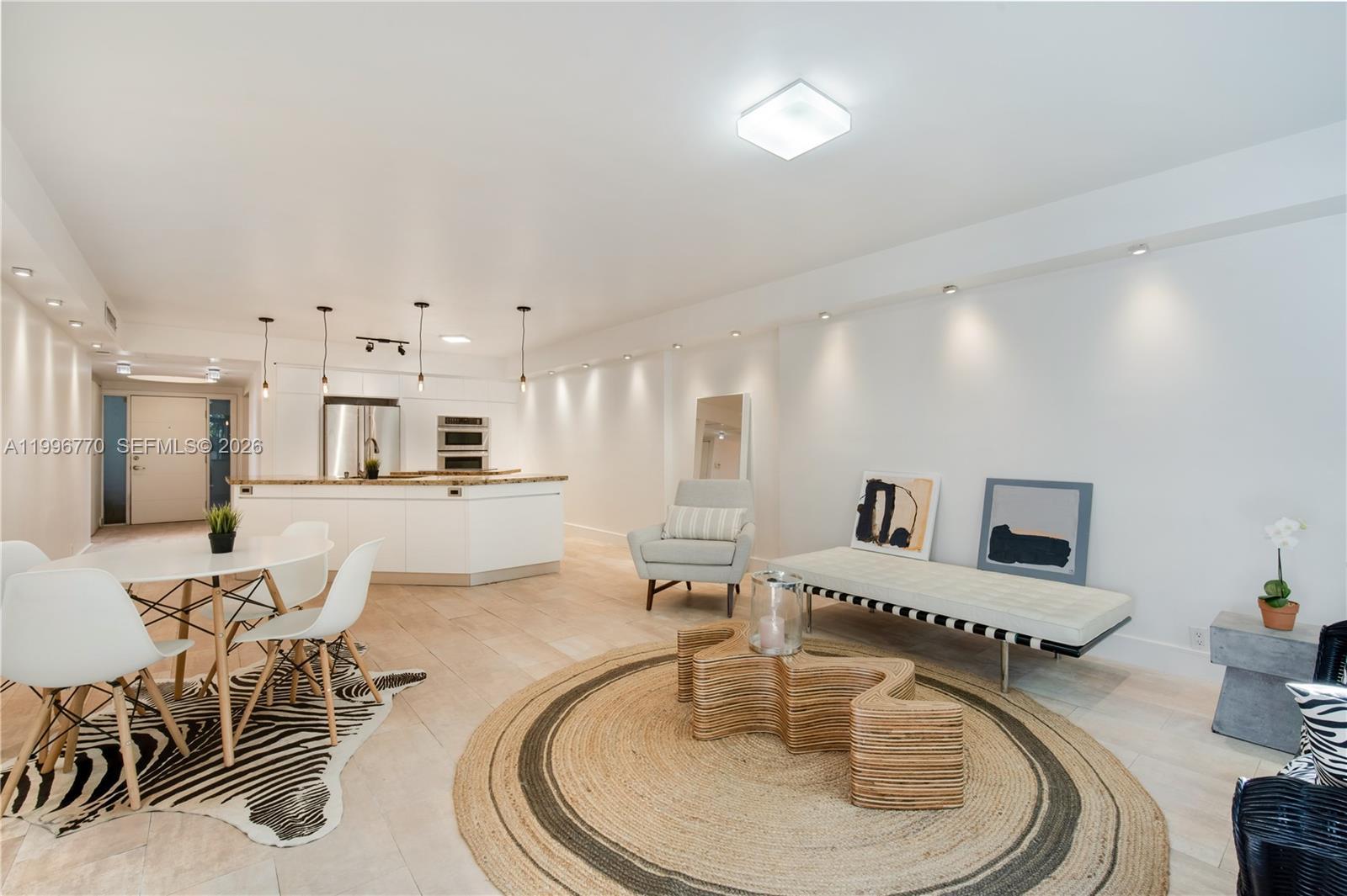 181 Crandon Blvd # 104, Key Biscayne FL 33149 photo 2