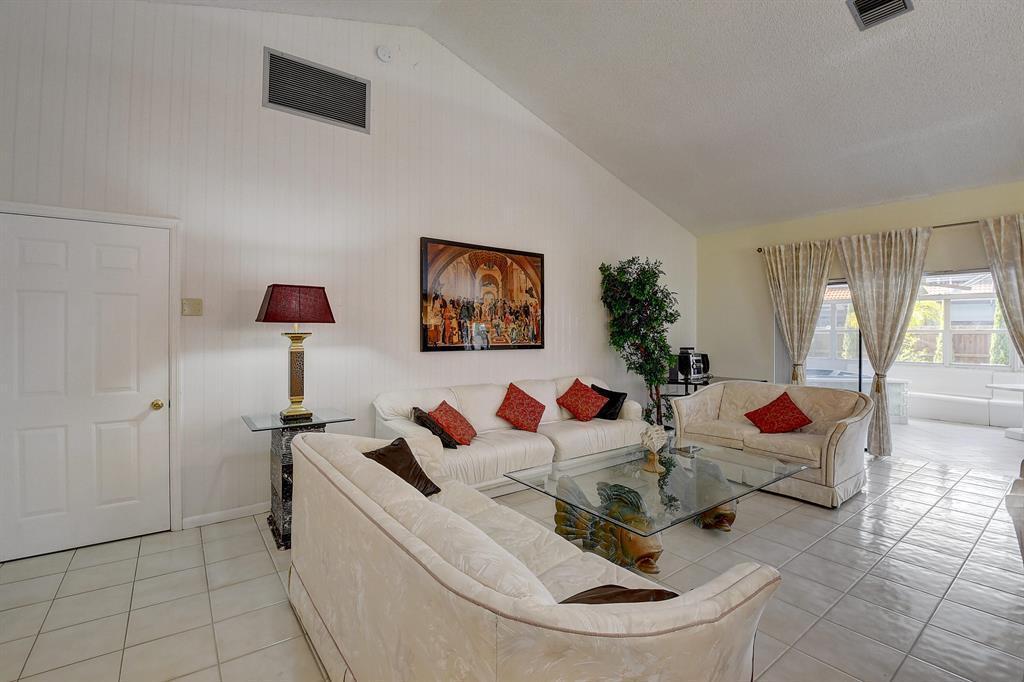 9565 El Clair Ranch Road, Boynton Beach FL 33437 photo 4