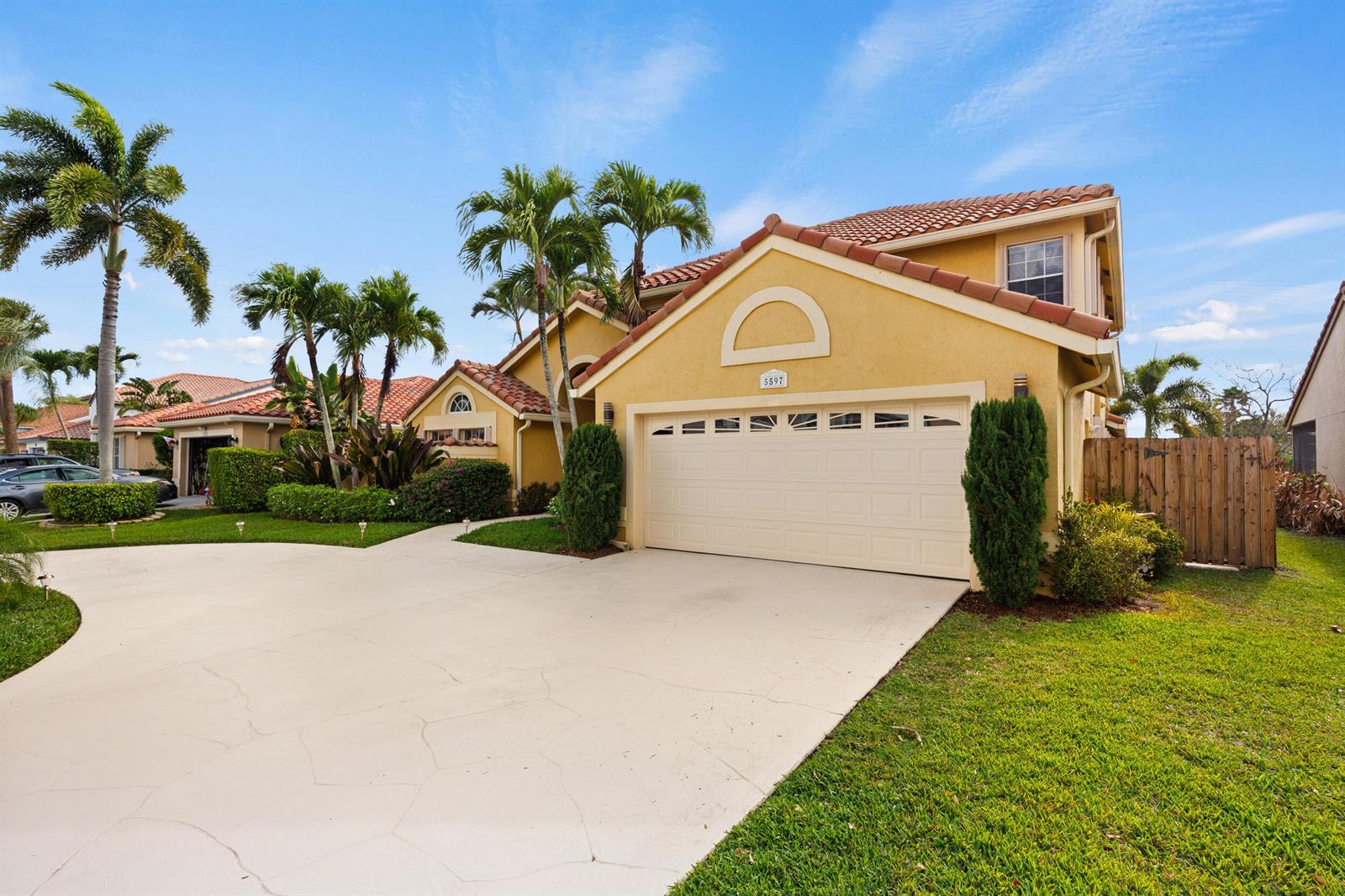 5597 Descartes Circle, Boynton Beach FL 33472 photo 3