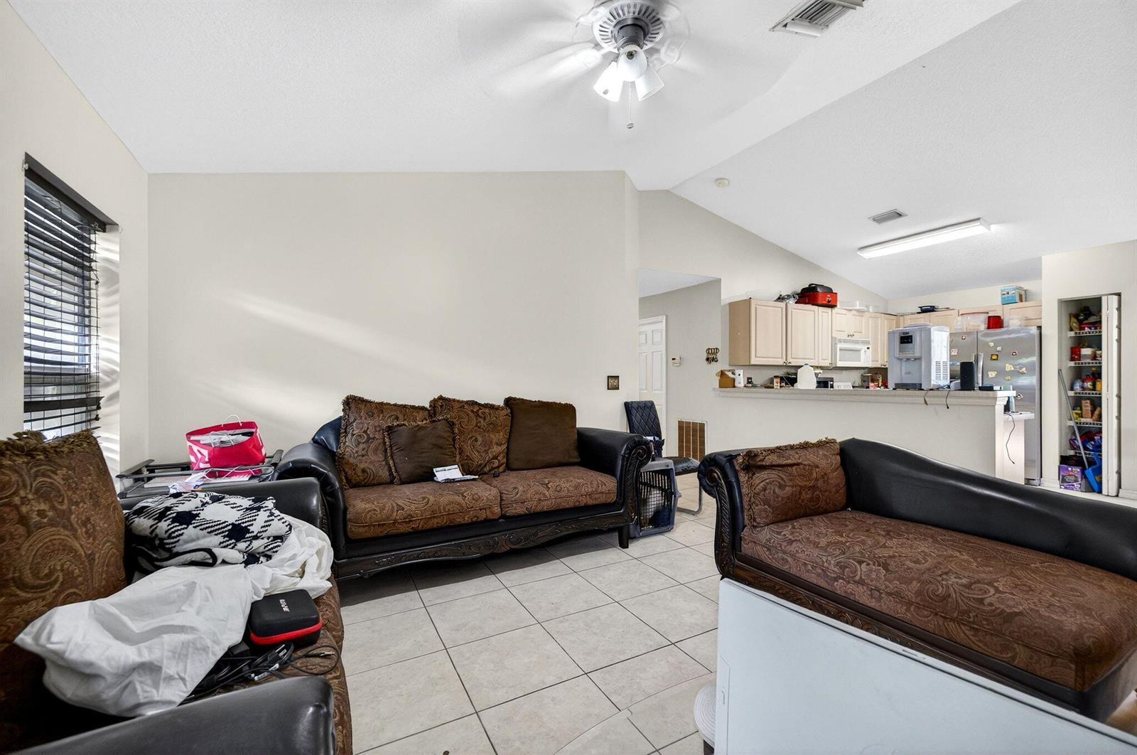 925 SW 11th St Street SW, Vero Beach FL 32962 photo 4
