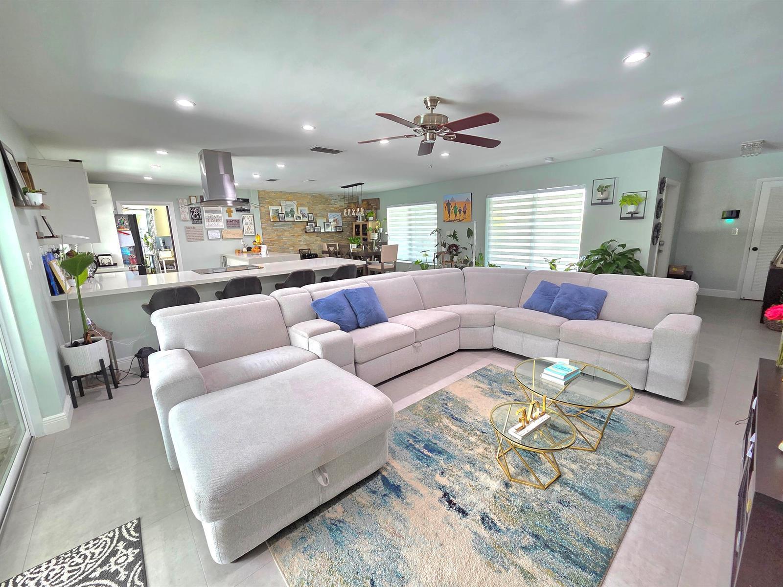8730 NW 17th Court, Pembroke Pines FL 33024 photo 4