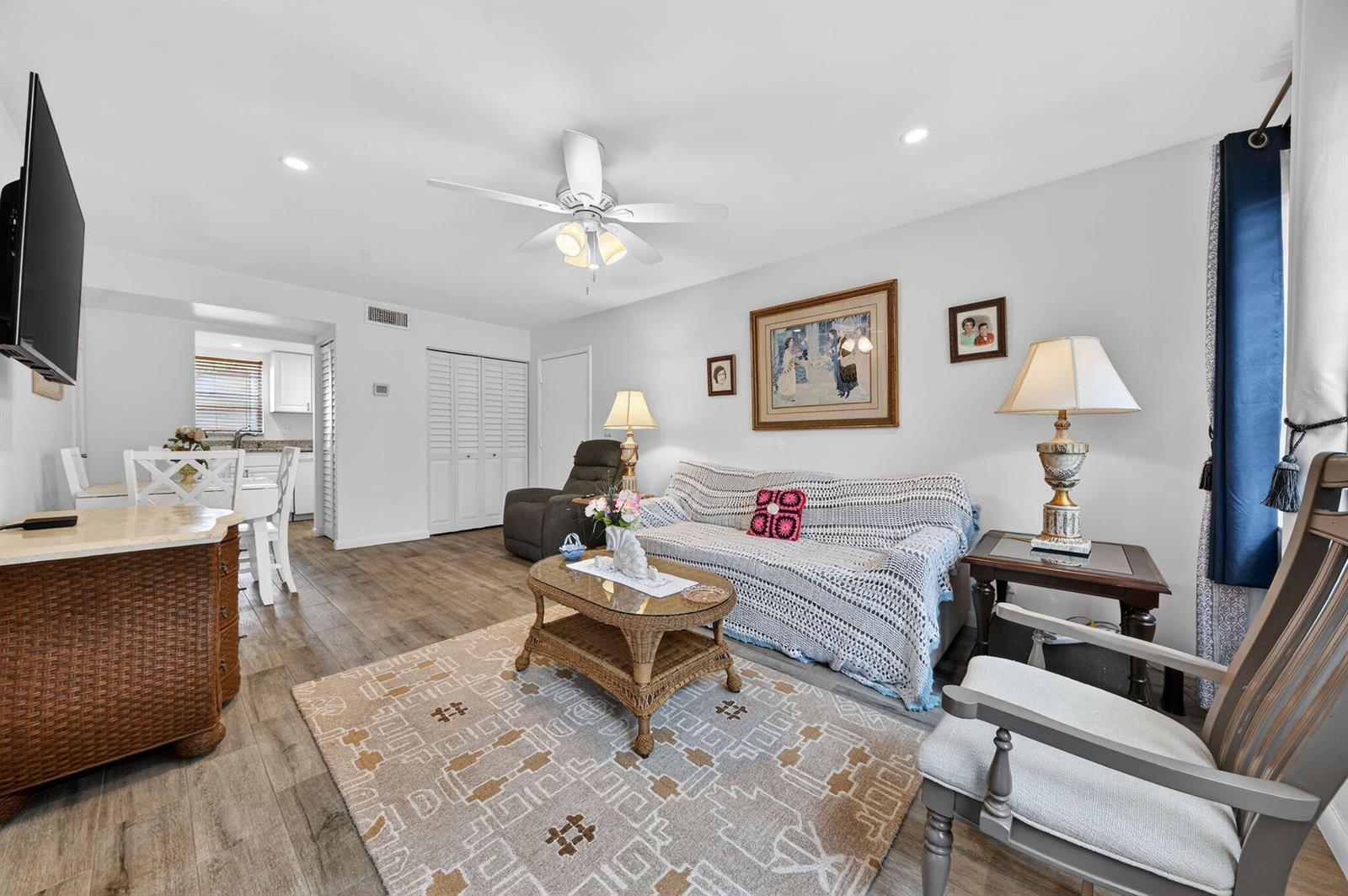 211 Lake Dora Drive, West Palm Beach FL 33411 photo 5