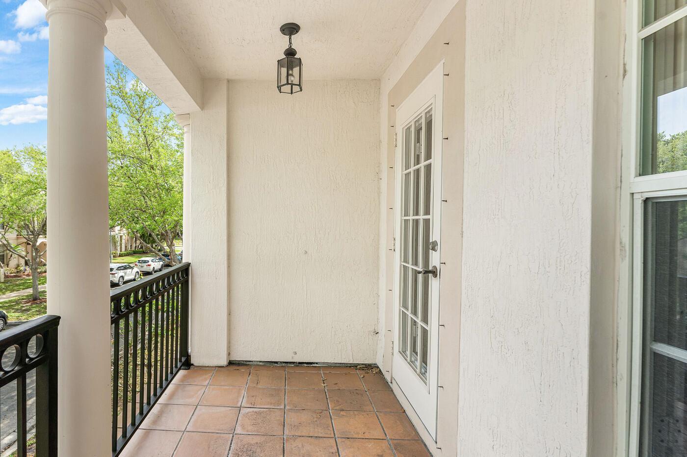 8058 Murano Circle, Palm Beach Gardens FL 33418 photo 4