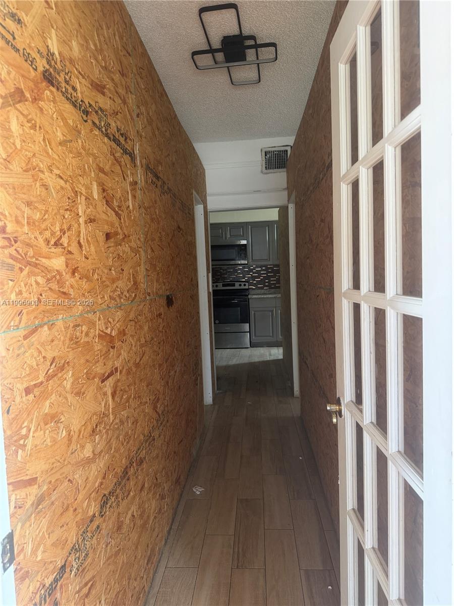 634 SW 10th Ave, Miami FL 33130 photo 3