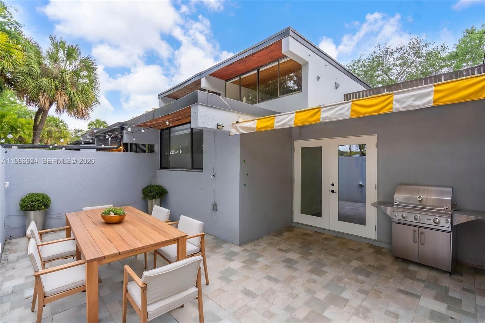 6448 Windmill Gate Rd, Miami Lakes FL 33014 photo 5