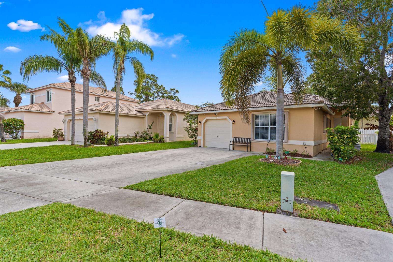 121 Prestige Drive, Royal Palm Beach FL 33411 photo 2