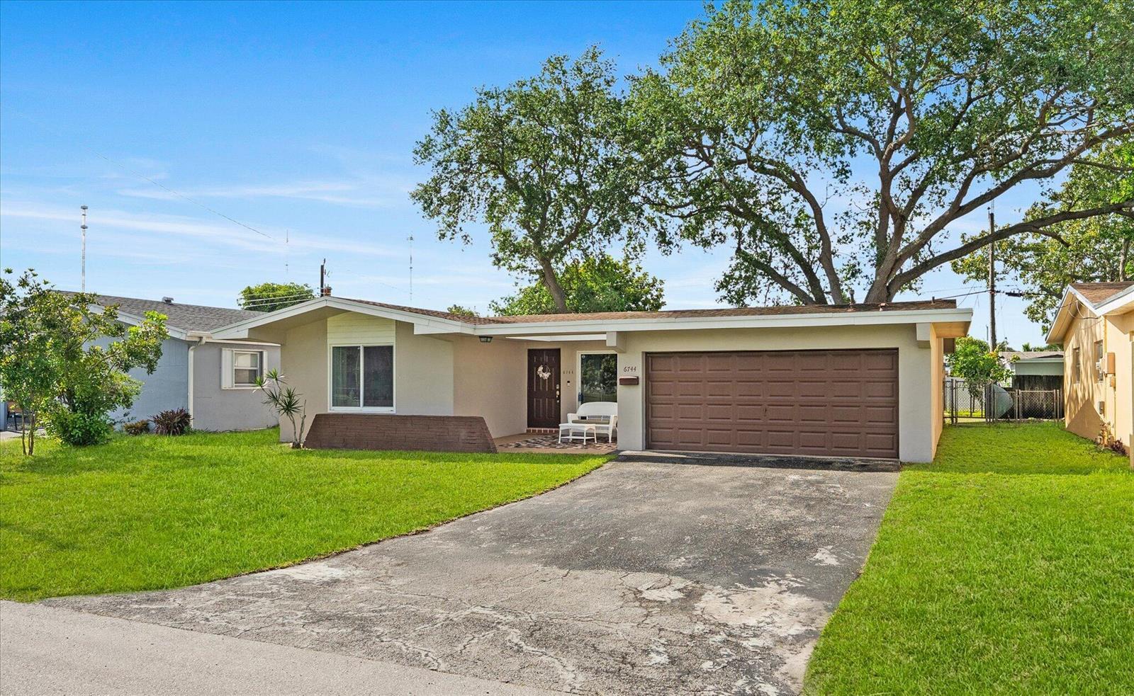 6744 SW 34th Court, Miramar FL 33023 photo 3