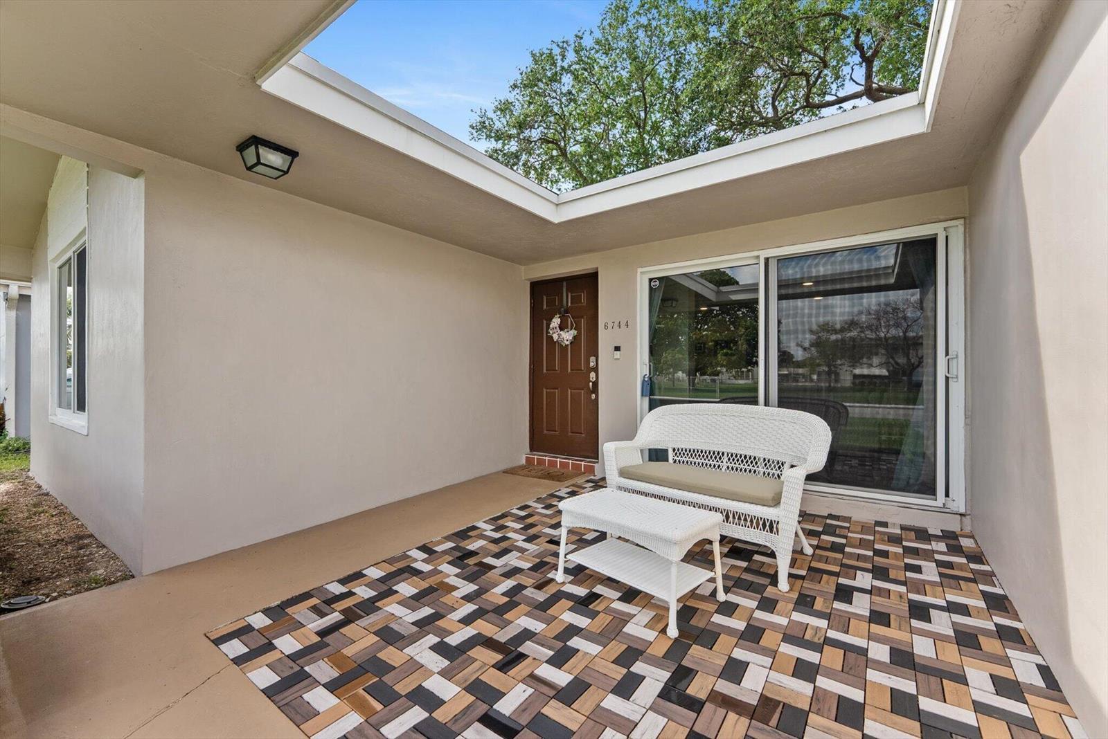 6744 SW 34th Court, Miramar FL 33023 photo 4