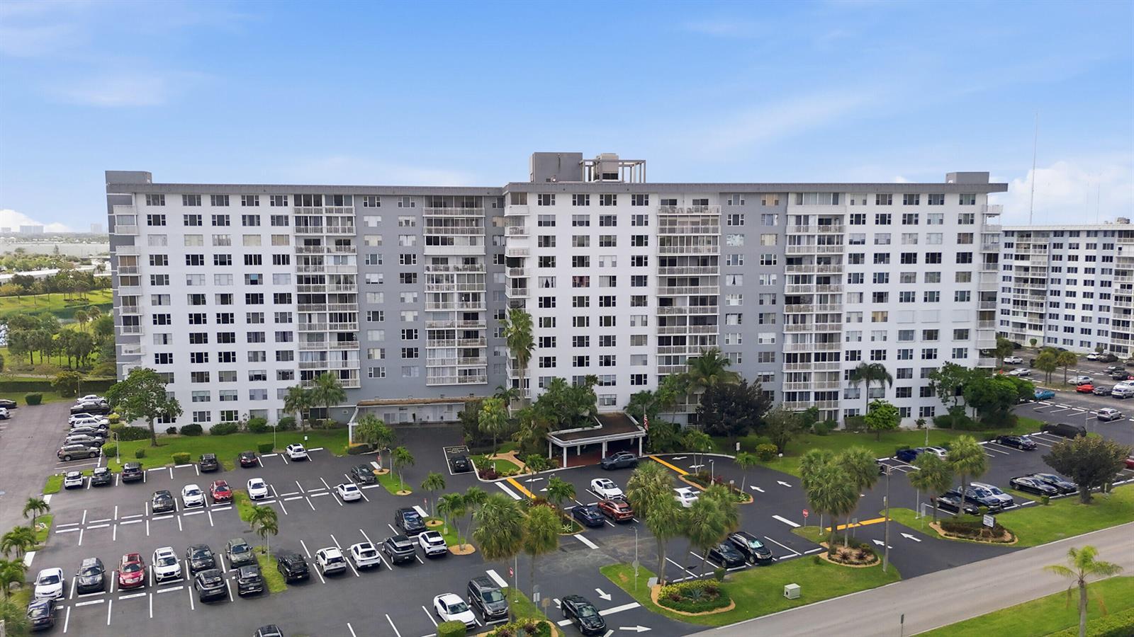 3800 Hillcrest Drive # 310, Hollywood FL 33021