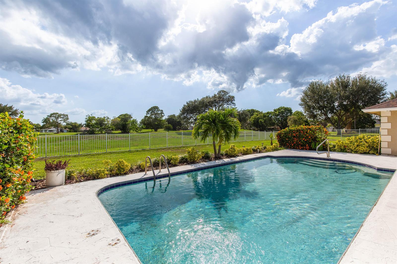 1327 Pine Valley Drive, Wellington FL 33414 photo 2