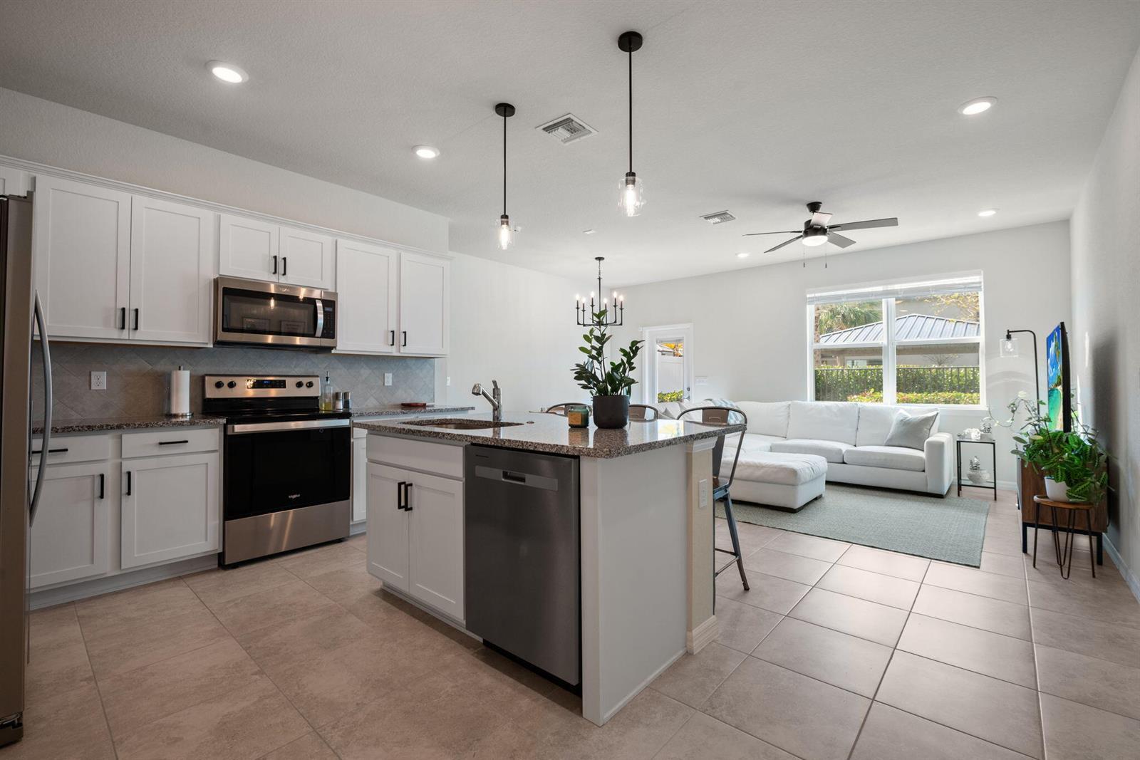 3248 Watercress Drive, Lauderdale Lakes FL 33311 photo 3