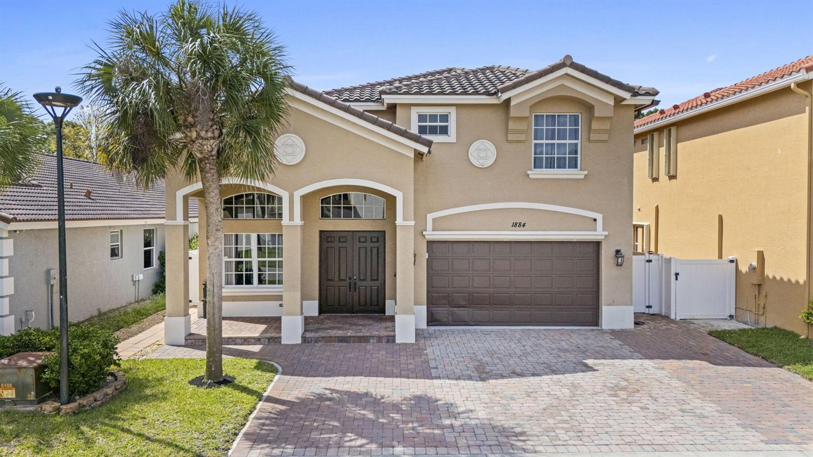 1884 SW Jamesport Drive, Port St. Lucie FL 34953 photo 2