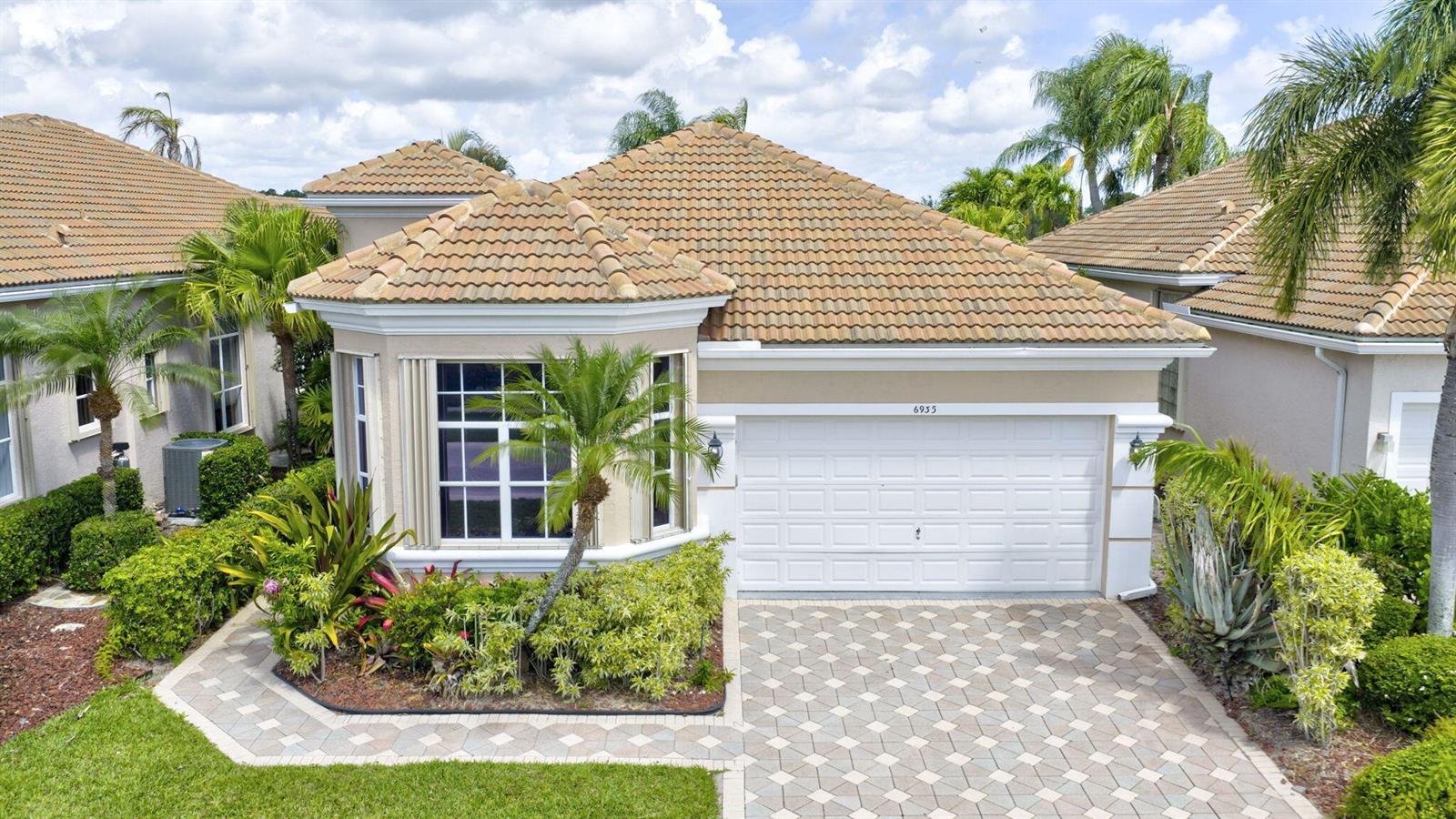 6935 Fairway Lakes Drive, Boynton Beach FL 33472 photo 3